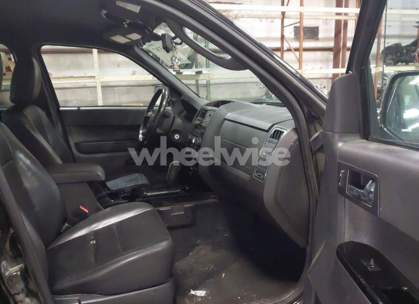 Photo 5 of 2010 Ford Escape LIMITED (VIN 1FMCU0E73AKB65114)