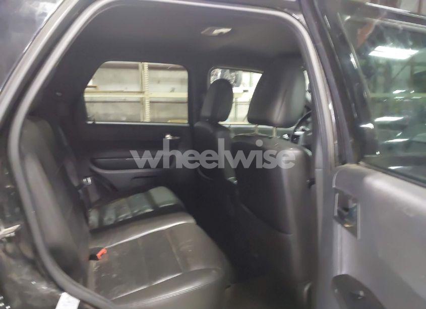 Photo 8 of 2010 Ford Escape LIMITED (VIN 1FMCU0E73AKB65114)