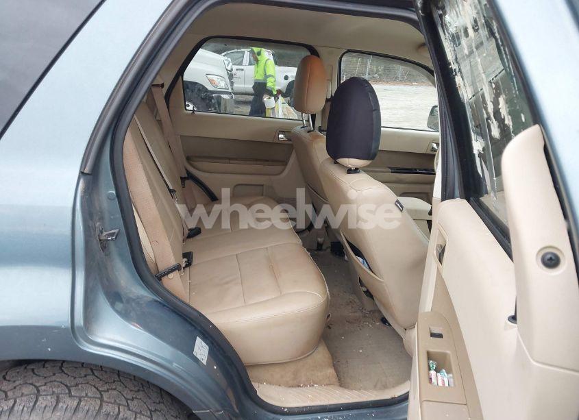 Photo 8 of 2011 Ford Escape LIMITED (VIN 1FMCU0E73BKA53172)