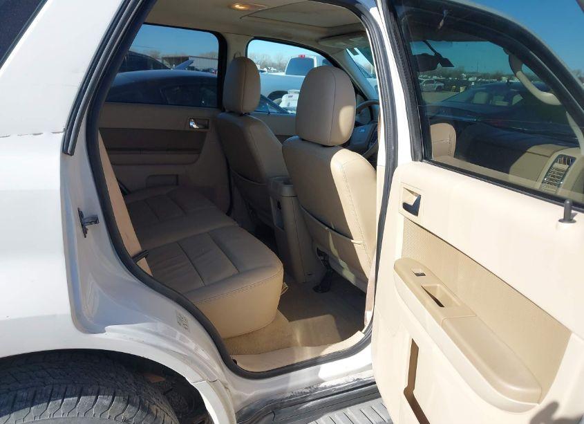 Photo 8 of 2011 Ford Escape LIMITED (VIN 1FMCU0E74BKC62906)