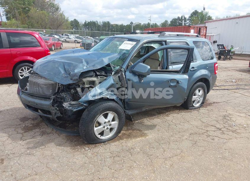 Photo 2 of 2011 Ford Escape LIMITED (VIN 1FMCU0E75BKC71744)