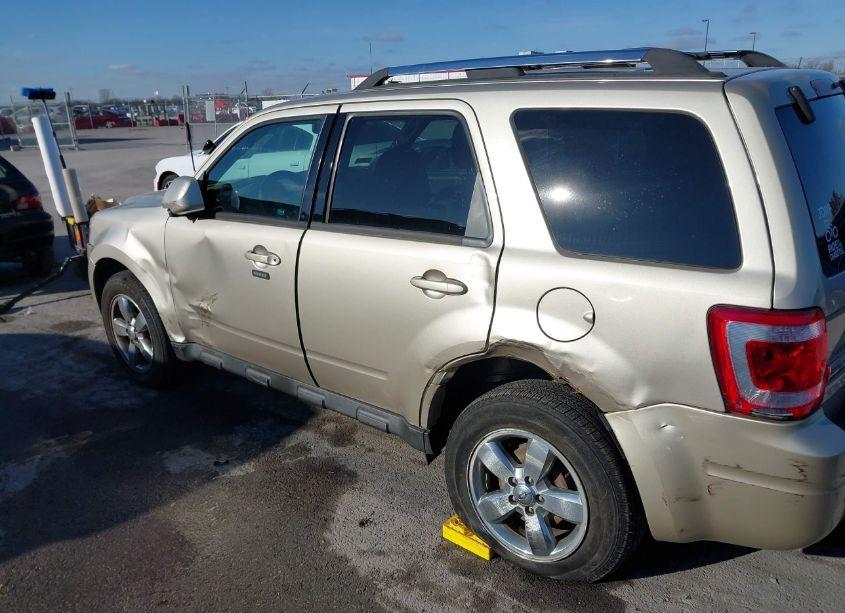 Photo 6 of 2010 Ford Escape LIMITED (VIN 1FMCU0E76AKC63084)