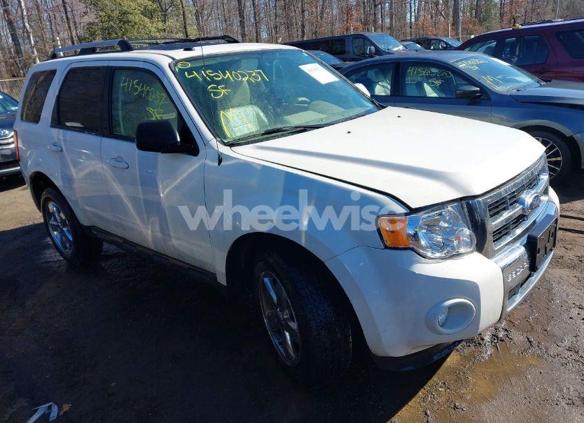 2012 Ford Escape LIMITED (VIN 1FMCU0E77CKC14236) main photo