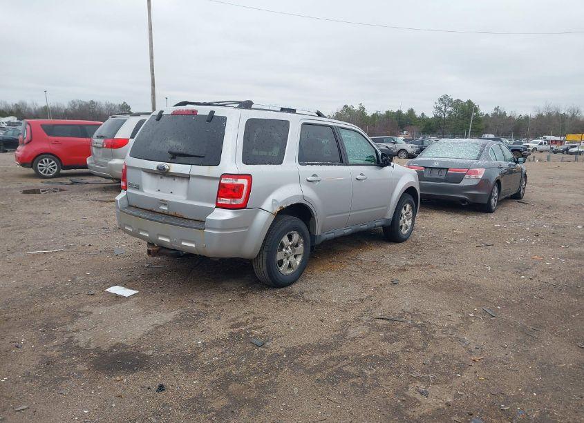 Photo 4 of 2010 Ford Escape LIMITED (VIN 1FMCU0E79AKB79177)