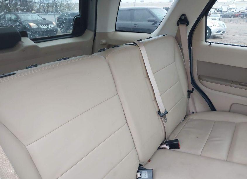 Photo 8 of 2010 Ford Escape LIMITED (VIN 1FMCU0E79AKB79177)