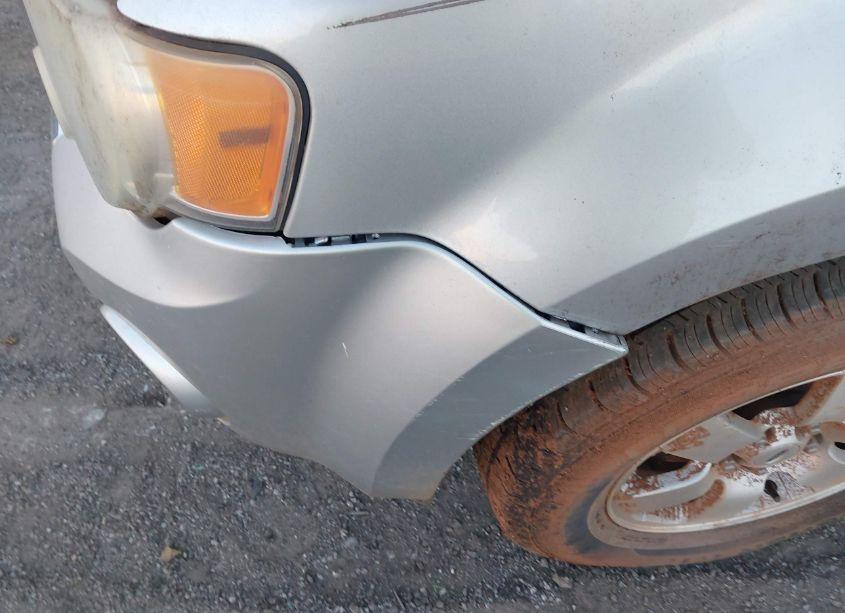 Photo 6 of 2010 Ford Escape LIMITED (VIN 1FMCU0E79AKB82368)