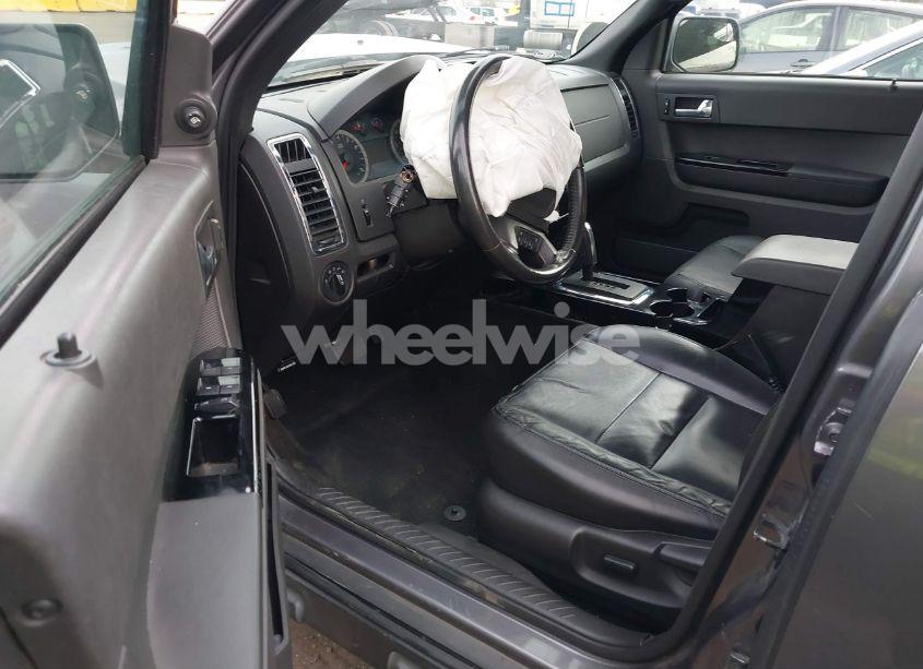 Photo 5 of 2011 Ford Escape LIMITED (VIN 1FMCU0E79BKA28017)