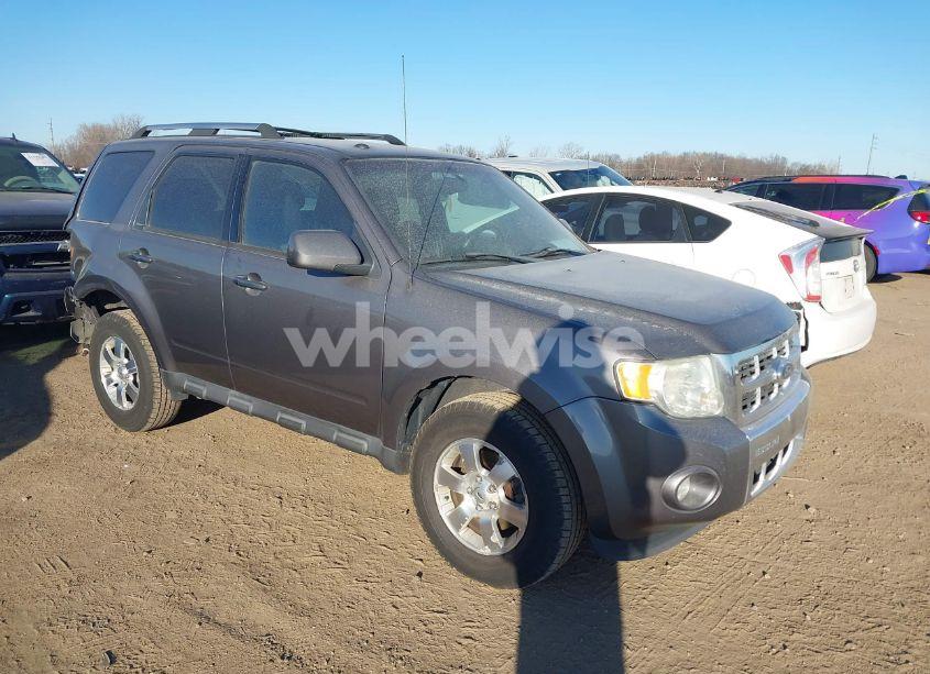 2011 Ford Escape LIMITED (VIN 1FMCU0E79BKB58671) main photo