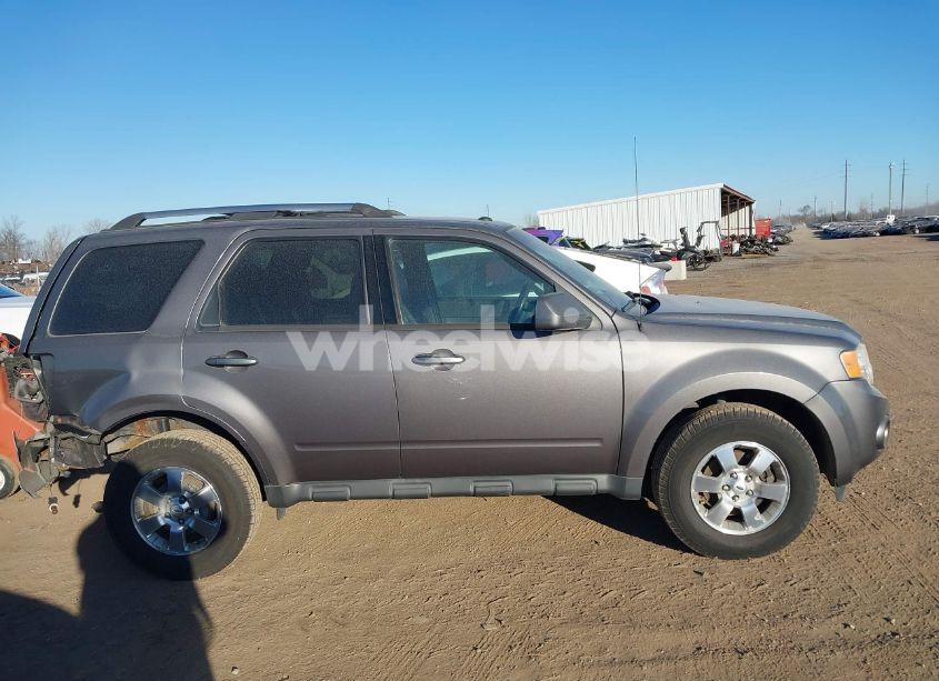 Photo 13 of 2011 Ford Escape LIMITED (VIN 1FMCU0E79BKB58671)