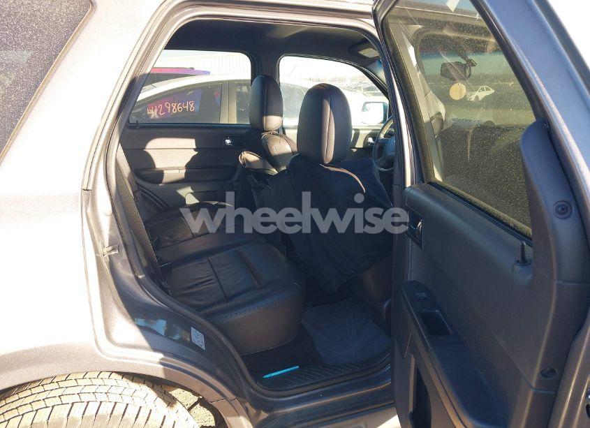 Photo 8 of 2011 Ford Escape LIMITED (VIN 1FMCU0E79BKB58671)