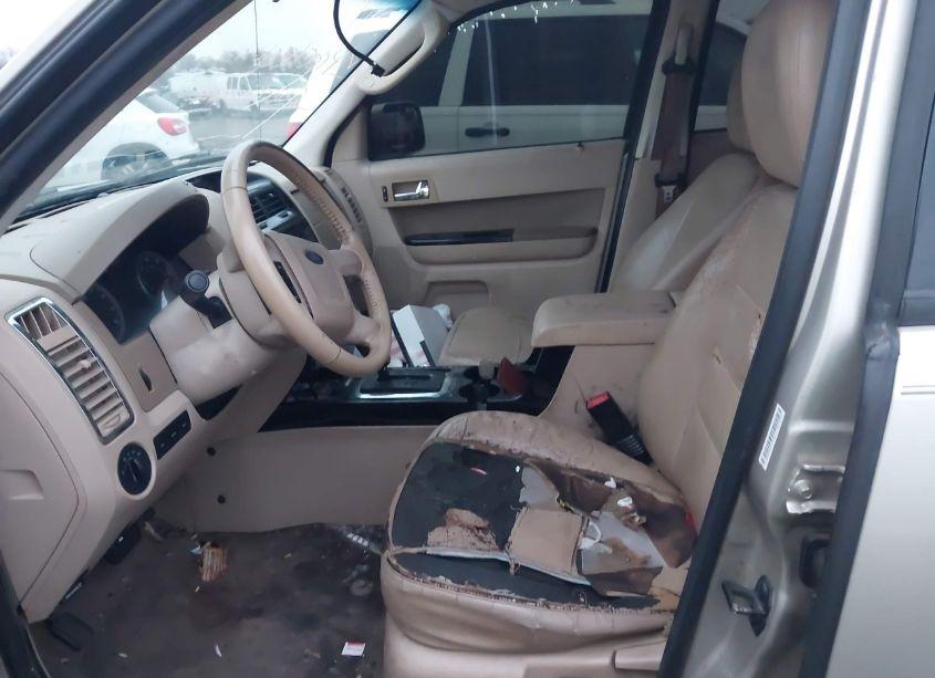 Photo 5 of 2011 Ford Escape LIMITED (VIN 1FMCU0E7XBKC54356)