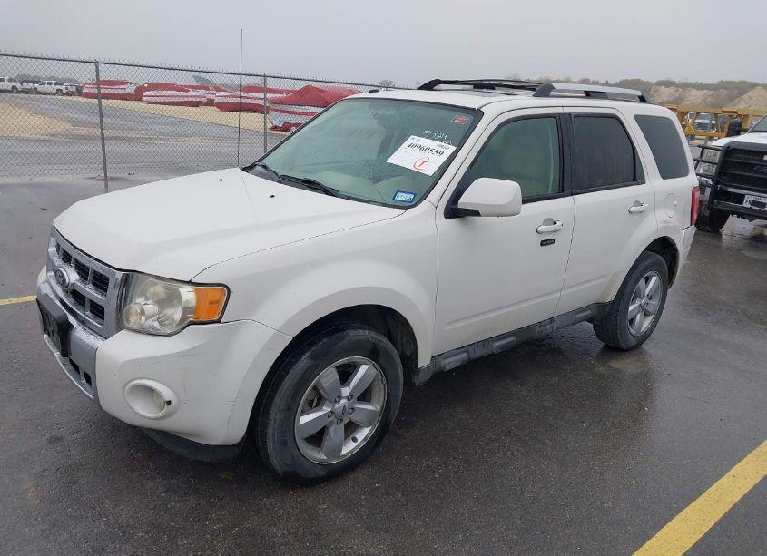 Photo 2 of 2010 Ford Escape LIMITED (VIN 1FMCU0EG0AKA95524)