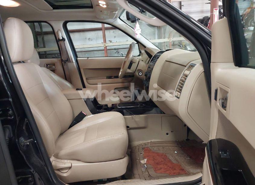 Photo 5 of 2011 Ford Escape LIMITED (VIN 1FMCU0EG0BKB30015)