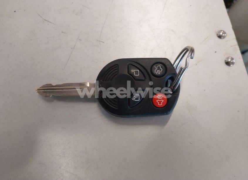 Photo 11 of 2010 Ford Escape LIMITED (VIN 1FMCU0EG1AKC15086)