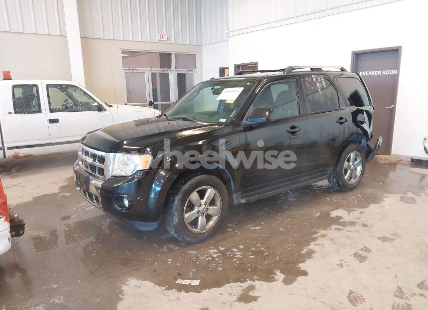 Photo 2 of 2010 Ford Escape LIMITED (VIN 1FMCU0EG1AKC15086)