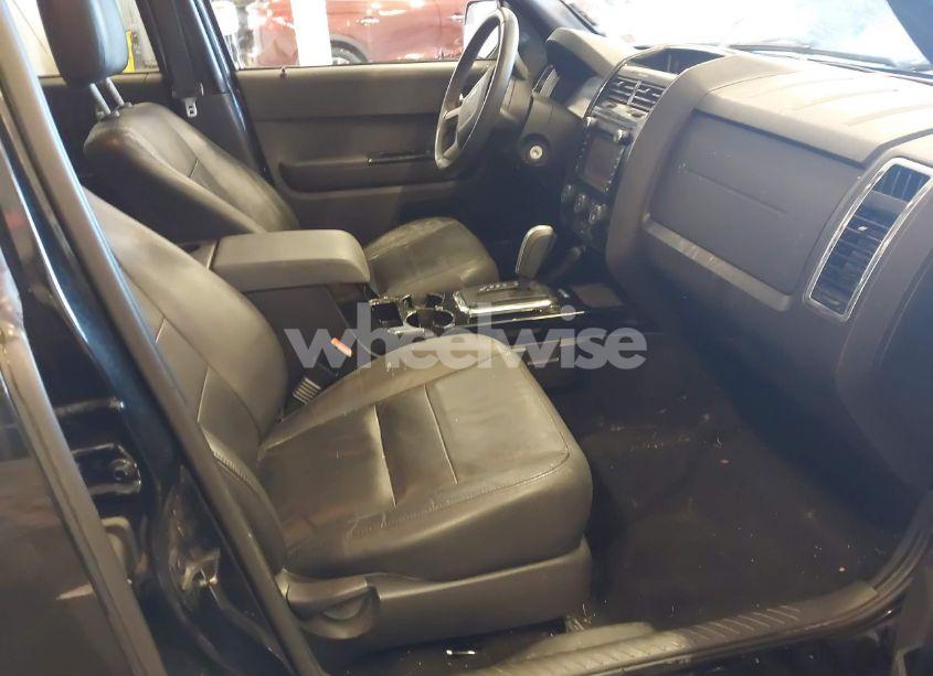 Photo 5 of 2010 Ford Escape LIMITED (VIN 1FMCU0EG1AKC15086)