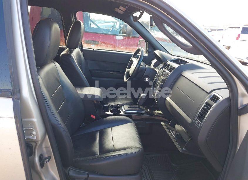 Photo 5 of 2010 Ford Escape LIMITED (VIN 1FMCU0EG1AKC60562)