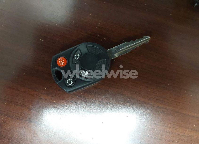 Photo 11 of 2010 Ford Escape LIMITED (VIN 1FMCU0EG1AKD05130)