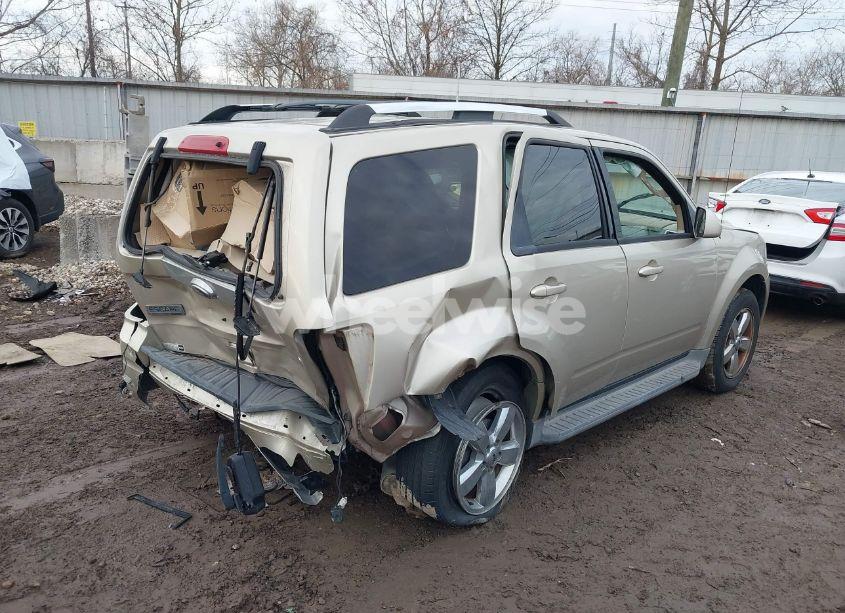 Photo 4 of 2010 Ford Escape LIMITED (VIN 1FMCU0EG1AKD05130)