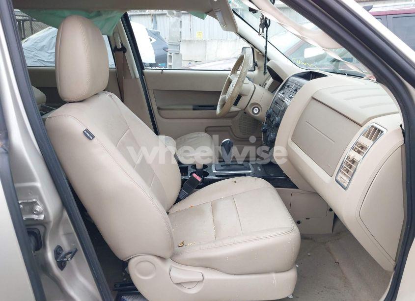 Photo 5 of 2010 Ford Escape LIMITED (VIN 1FMCU0EG1AKD05130)