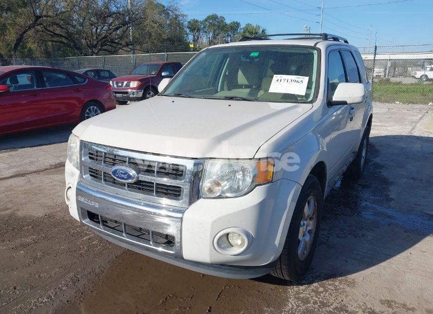 Photo 2 of 2011 Ford Escape LIMITED (VIN 1FMCU0EG1BKB63833)