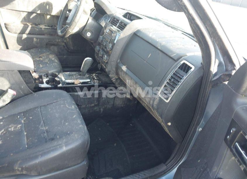 Photo 5 of 2011 Ford Escape LIMITED (VIN 1FMCU0EG2BKC48843)