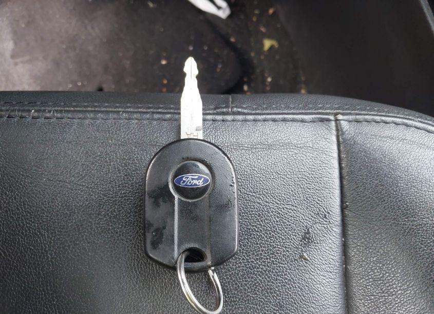 Photo 11 of 2010 Ford Escape LIMITED (VIN 1FMCU0EG4AKA31163)