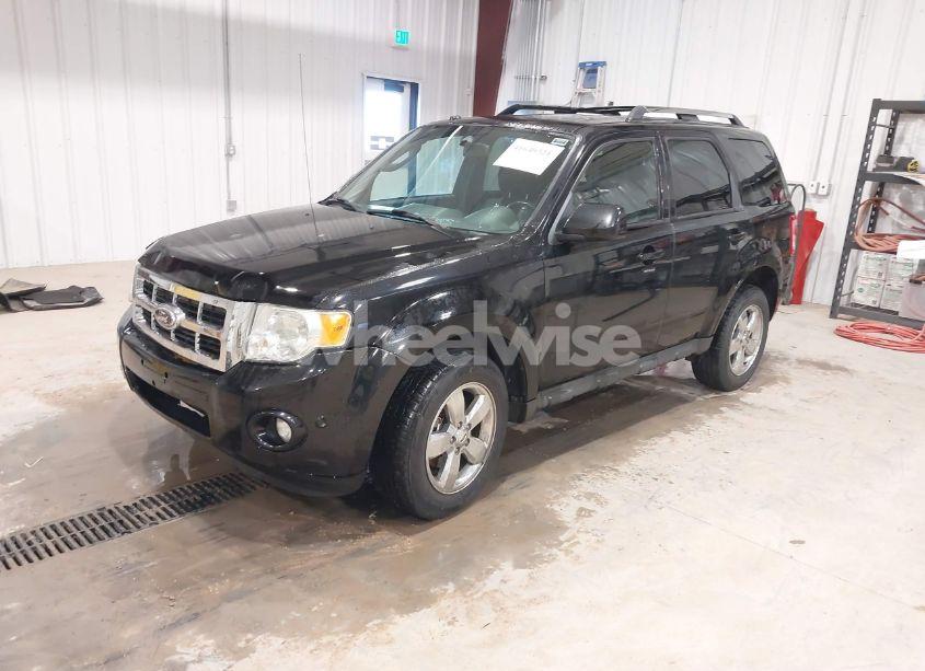 Photo 2 of 2010 Ford Escape LIMITED (VIN 1FMCU0EG4AKC47336)