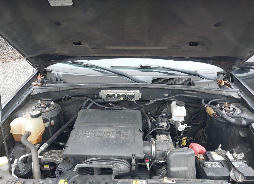 Photo 10 of 2010 Ford Escape LIMITED (VIN 1FMCU0EG4AKD15988)