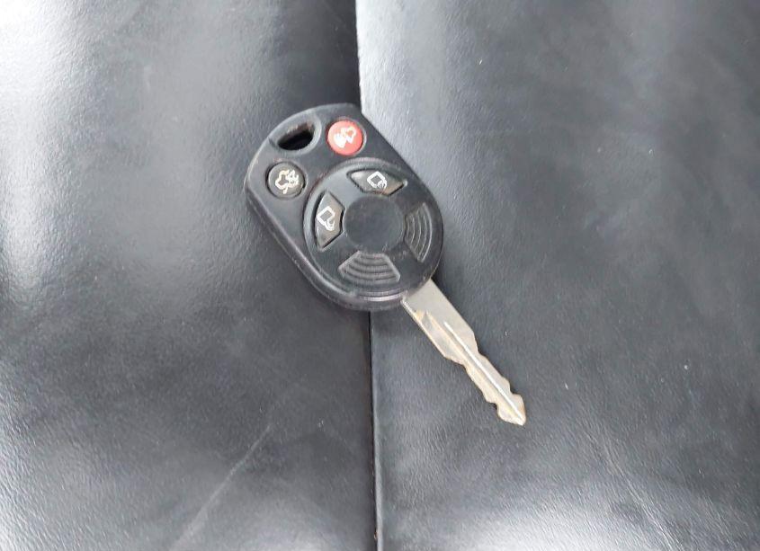 Photo 11 of 2010 Ford Escape LIMITED (VIN 1FMCU0EG4AKD15988)