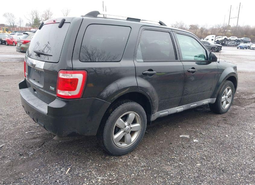 Photo 4 of 2010 Ford Escape LIMITED (VIN 1FMCU0EG4AKD15988)