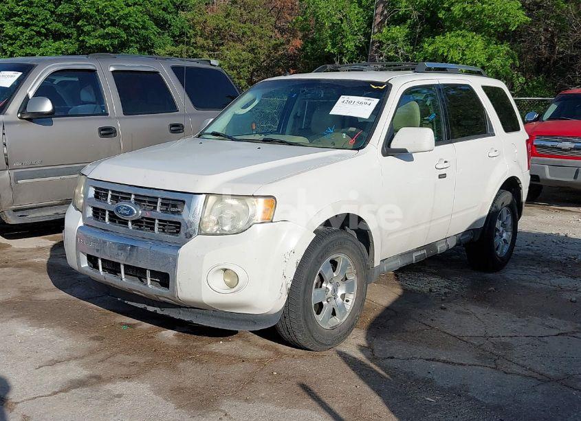 Photo 2 of 2011 Ford Escape LIMITED (VIN 1FMCU0EG4BKA28989)