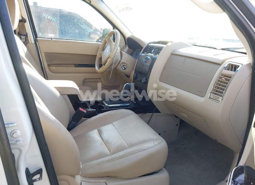 Photo 5 of 2011 Ford Escape LIMITED (VIN 1FMCU0EG4BKA28989)