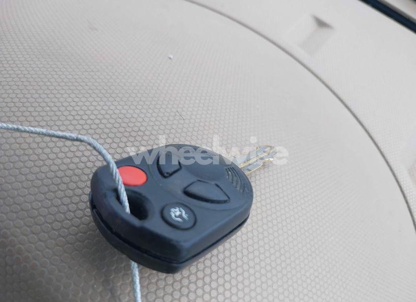 Photo 11 of 2011 Ford Escape LIMITED (VIN 1FMCU0EG4BKA38230)