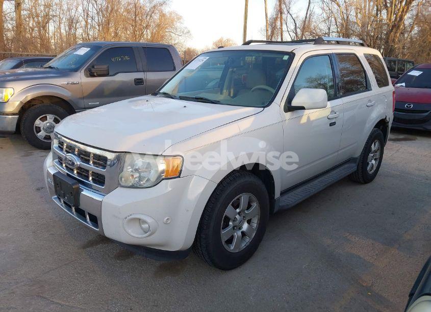 Photo 2 of 2010 Ford Escape LIMITED (VIN 1FMCU0EG5AKA55147)