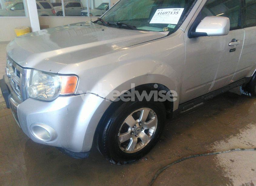 Photo 12 of 2010 Ford Escape LIMITED (VIN 1FMCU0EG5AKB89186)