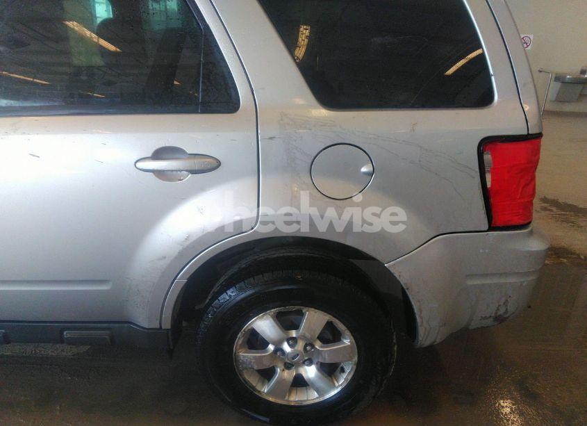 Photo 13 of 2010 Ford Escape LIMITED (VIN 1FMCU0EG5AKB89186)