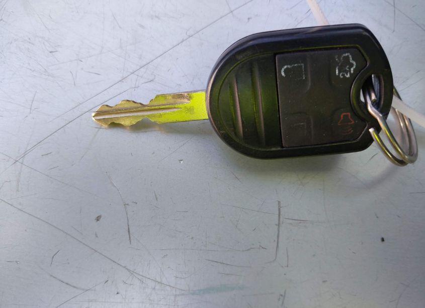 Photo 11 of 2010 Ford Escape LIMITED (VIN 1FMCU0EG5AKB93609)