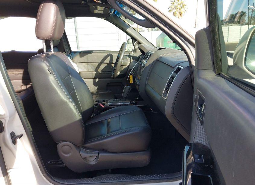 Photo 5 of 2010 Ford Escape LIMITED (VIN 1FMCU0EG5AKB93609)