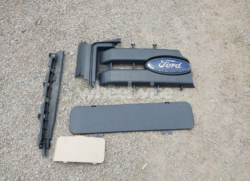 Photo 12 of 2010 Ford Escape LIMITED (VIN 1FMCU0EG5AKC21828)