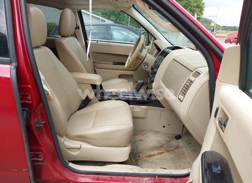 Photo 5 of 2010 Ford Escape LIMITED (VIN 1FMCU0EG5AKC21828)