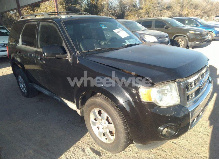 2010 Ford Escape LIMITED (VIN 1FMCU0EG6AKC23197) main photo