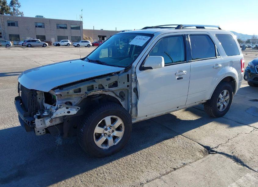 Photo 2 of 2011 Ford Escape LIMITED (VIN 1FMCU0EG6BKA28976)