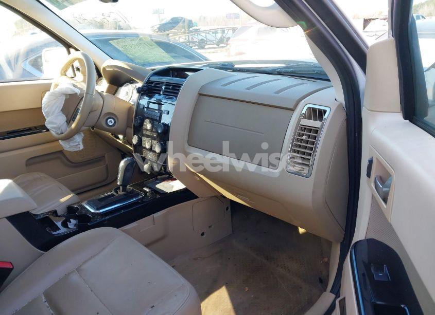 Photo 5 of 2011 Ford Escape LIMITED (VIN 1FMCU0EG6BKC22732)