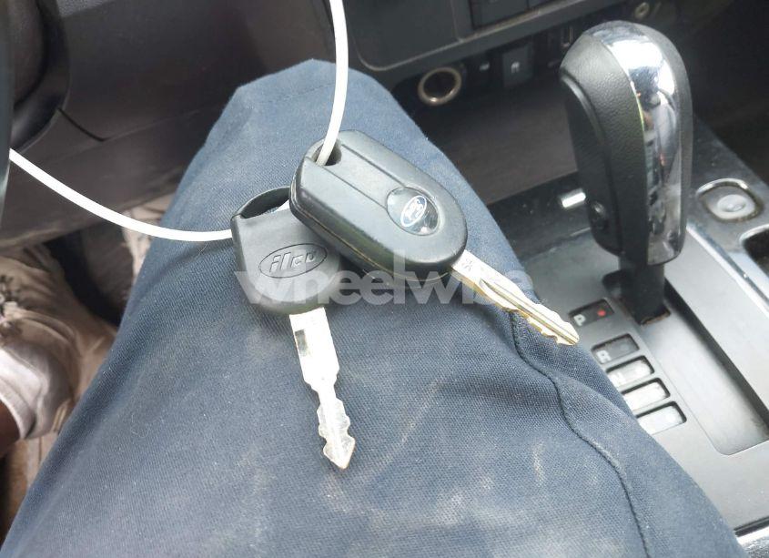 Photo 11 of 2010 Ford Escape LIMITED (VIN 1FMCU0EG7AKA86772)