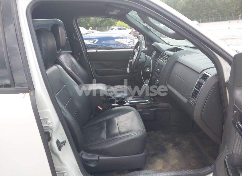 Photo 5 of 2010 Ford Escape LIMITED (VIN 1FMCU0EG7AKA86772)