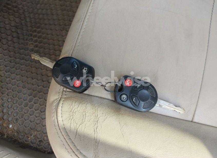 Photo 11 of 2011 Ford Escape LIMITED (VIN 1FMCU0EG7BKA31594)