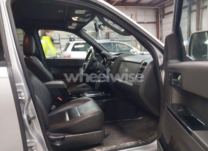 Photo 5 of 2011 Ford Escape LIMITED (VIN 1FMCU0EG7BKA43387)