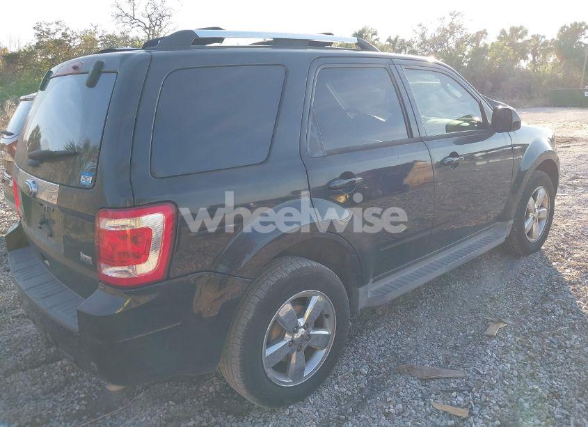 Photo 4 of 2011 Ford Escape LIMITED (VIN 1FMCU0EG7BKB89028)