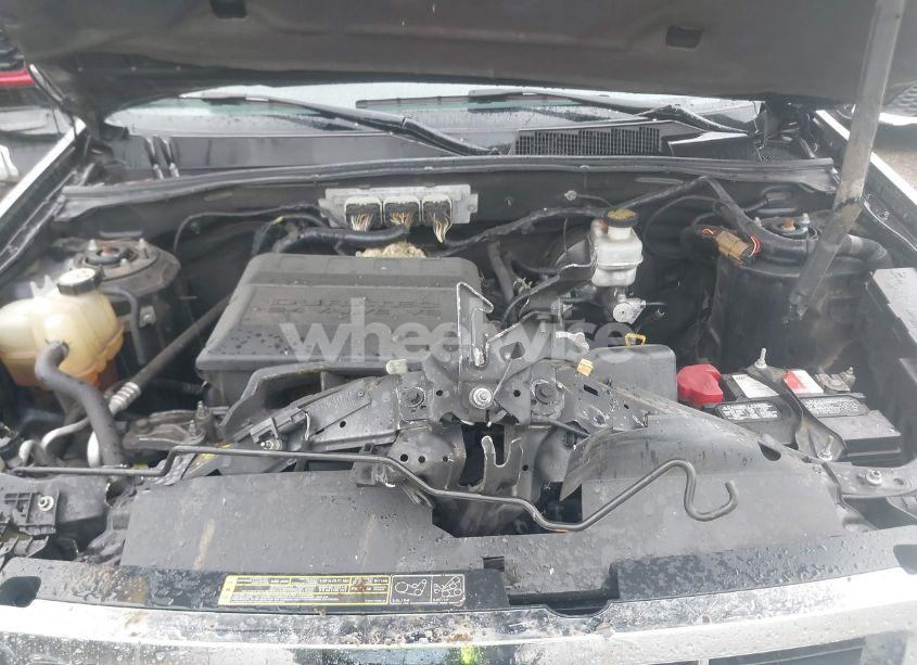 Photo 10 of 2010 Ford Escape LIMITED (VIN 1FMCU0EG8AKB81518)